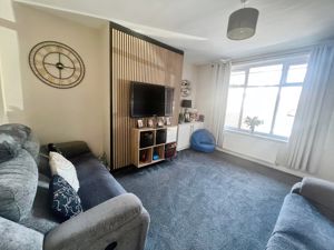 Lounge- click for photo gallery